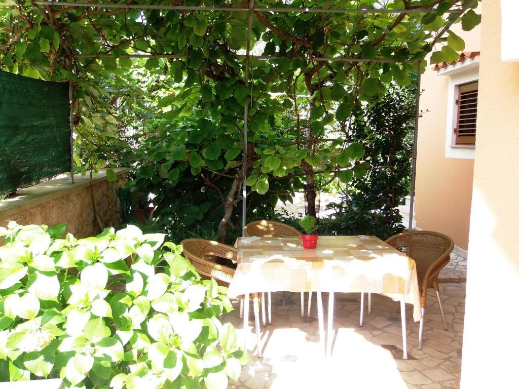 Apartments Beba Mali Lošinj Quarto foto