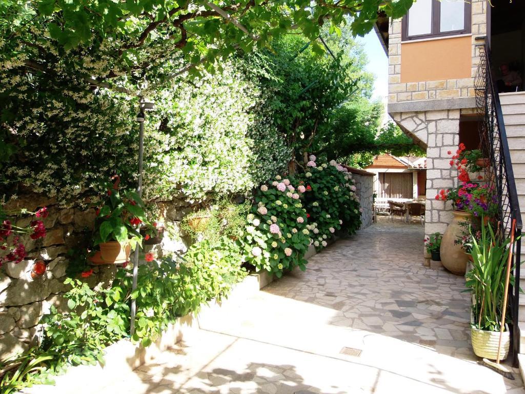 Apartments Beba Mali Lošinj Quarto foto