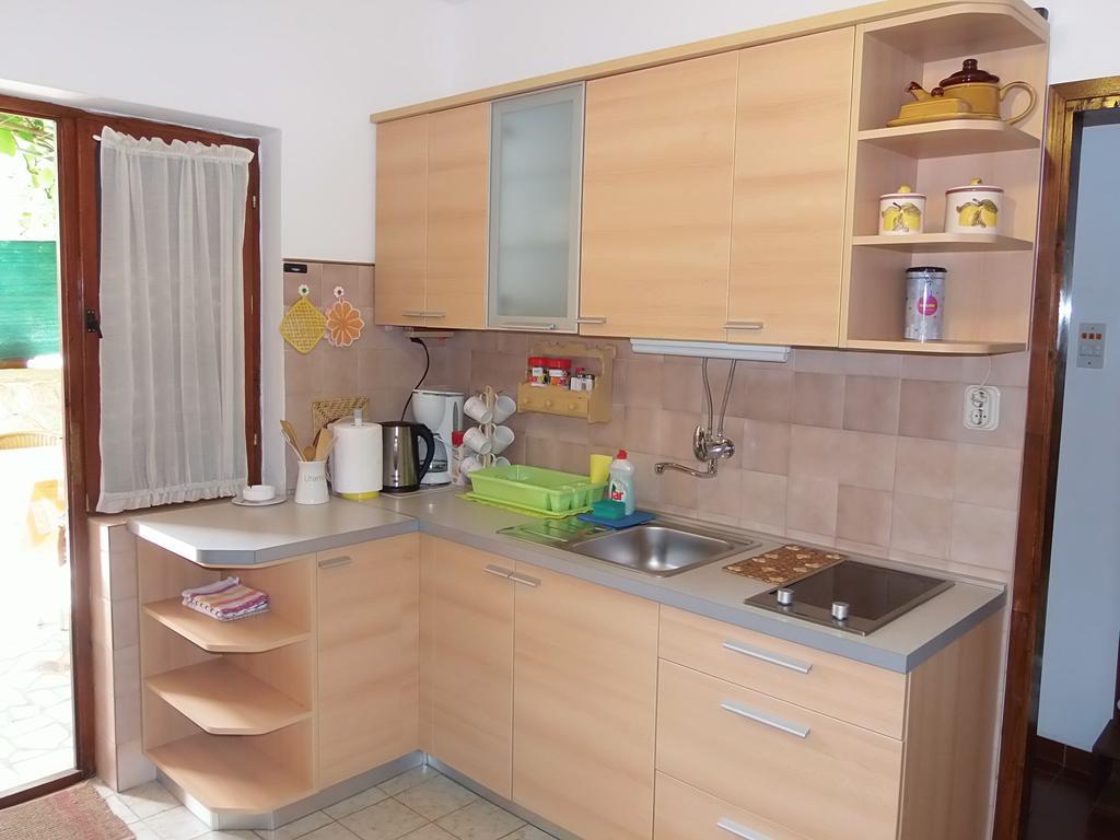 Apartments Beba Mali Lošinj Quarto foto